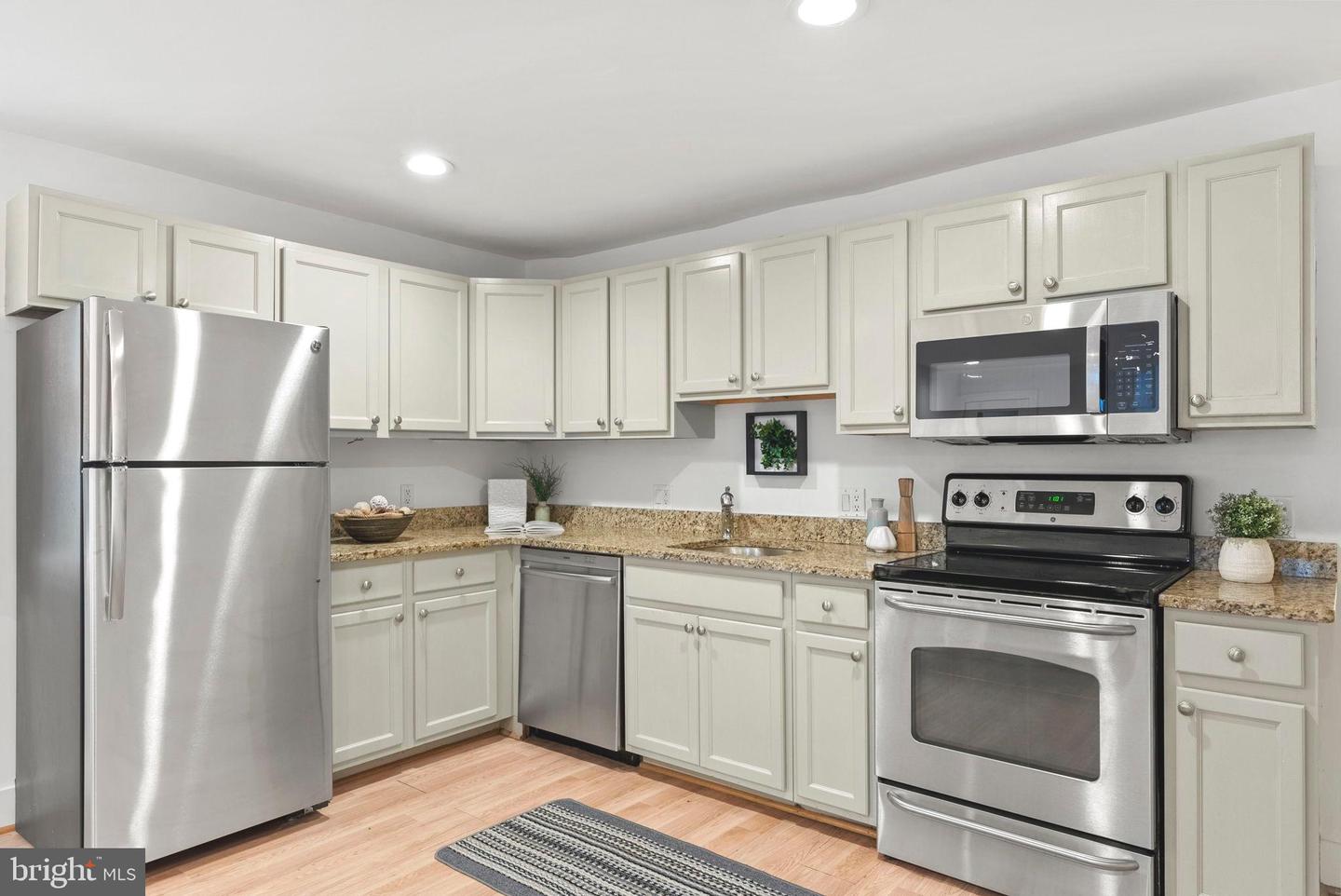 77 U St Nw #2 Property Photo 5
