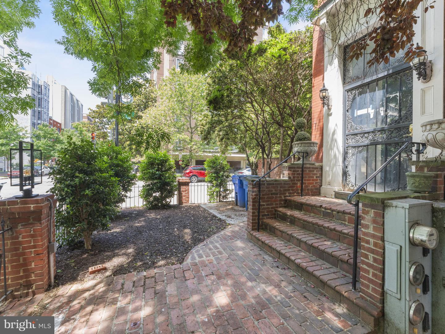 1115 M St Nw Property Photo 6