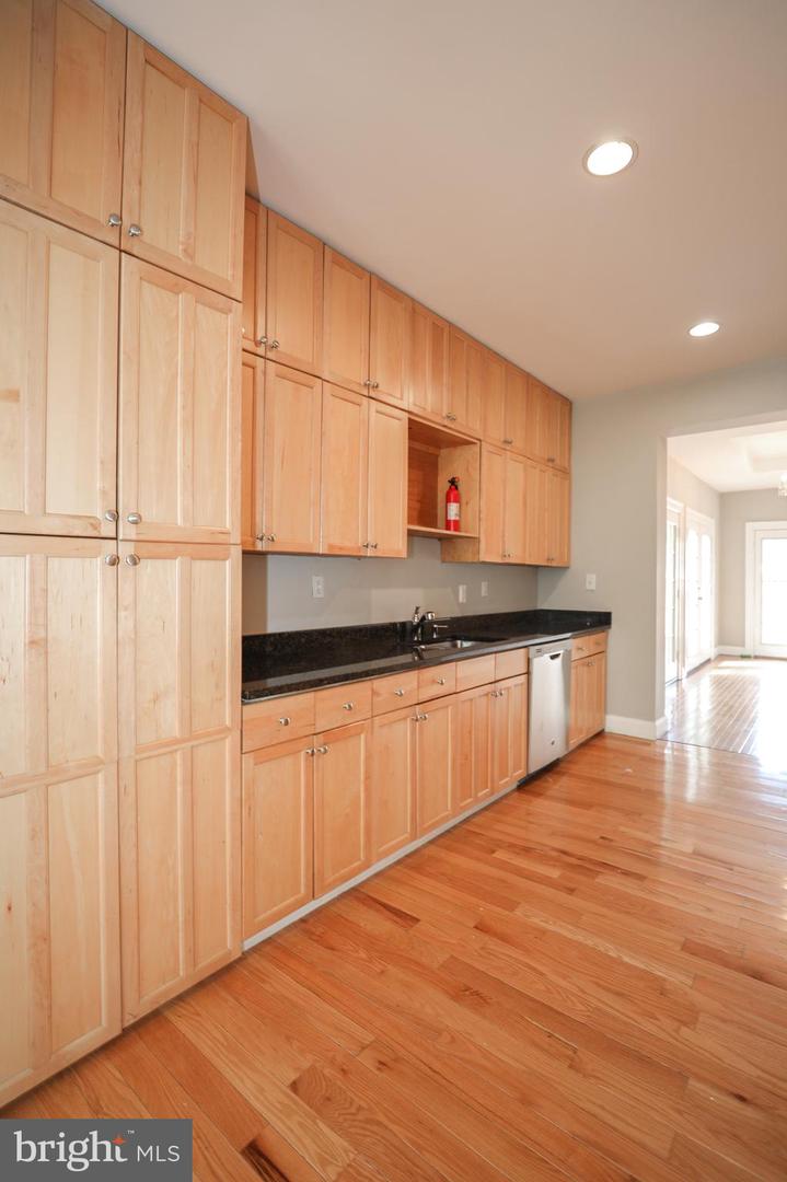 1115 M St Nw Property Photo 50