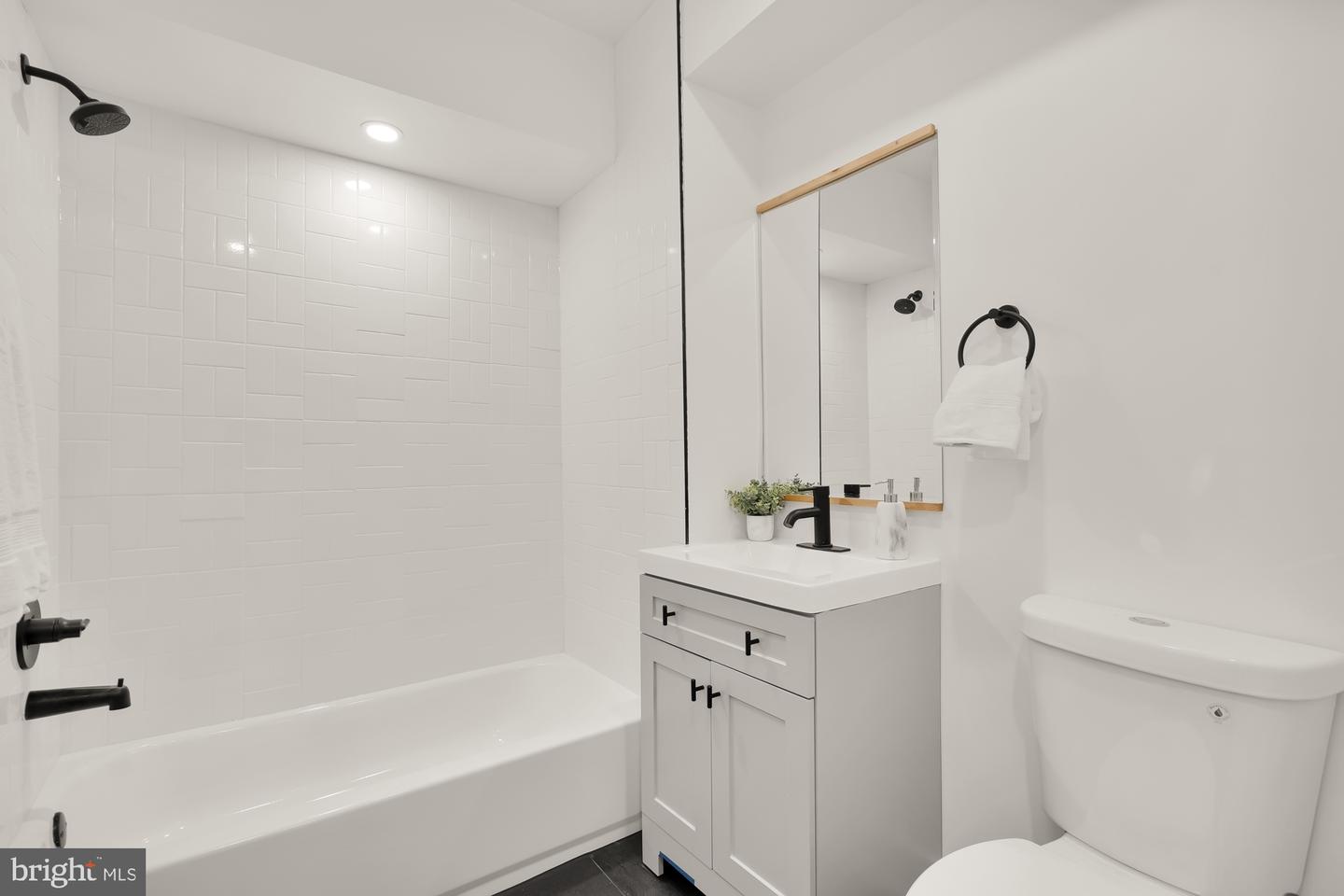 1316 Buchanan St Nw Property Photo 38