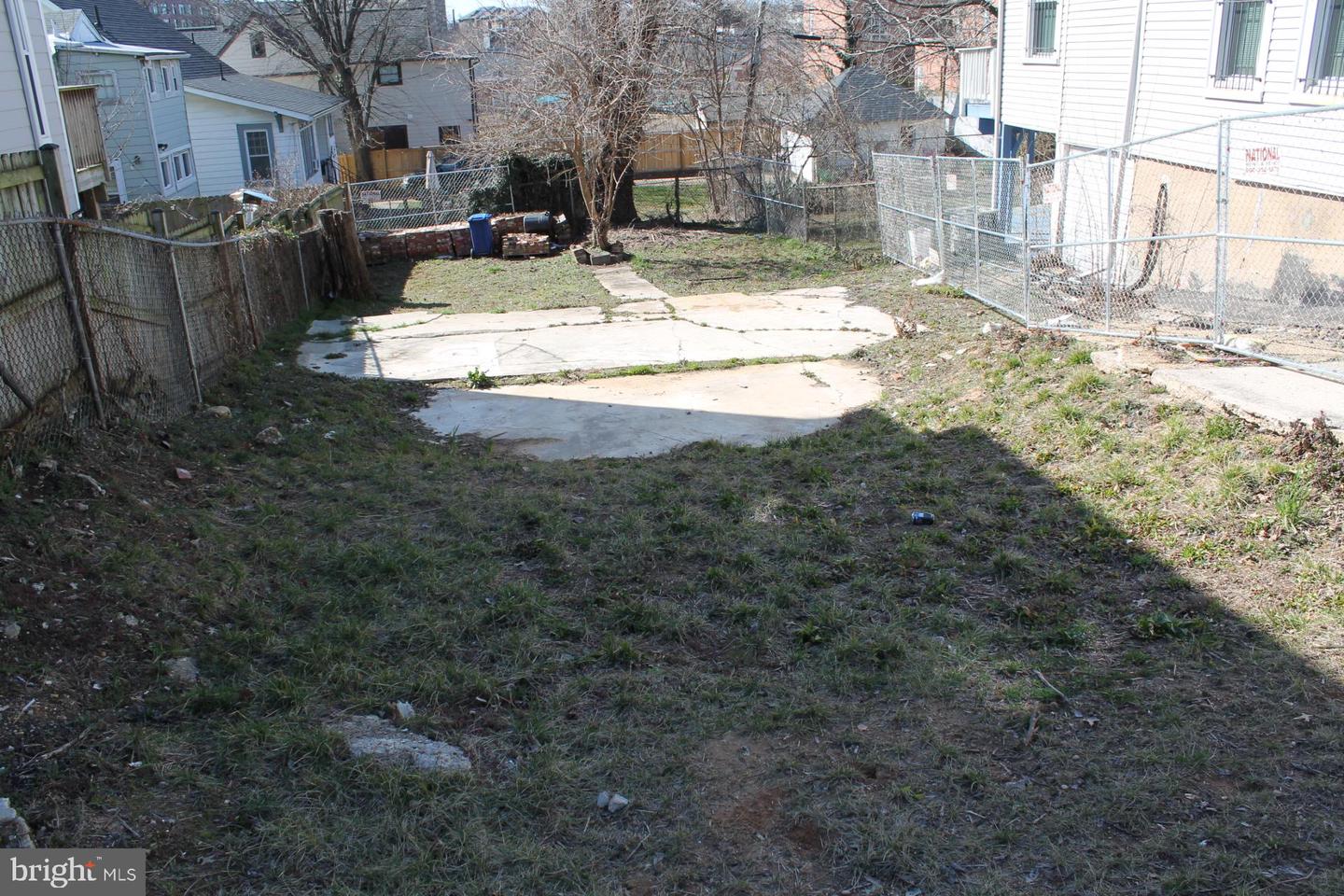 2710 12th St Ne Property Photo 8