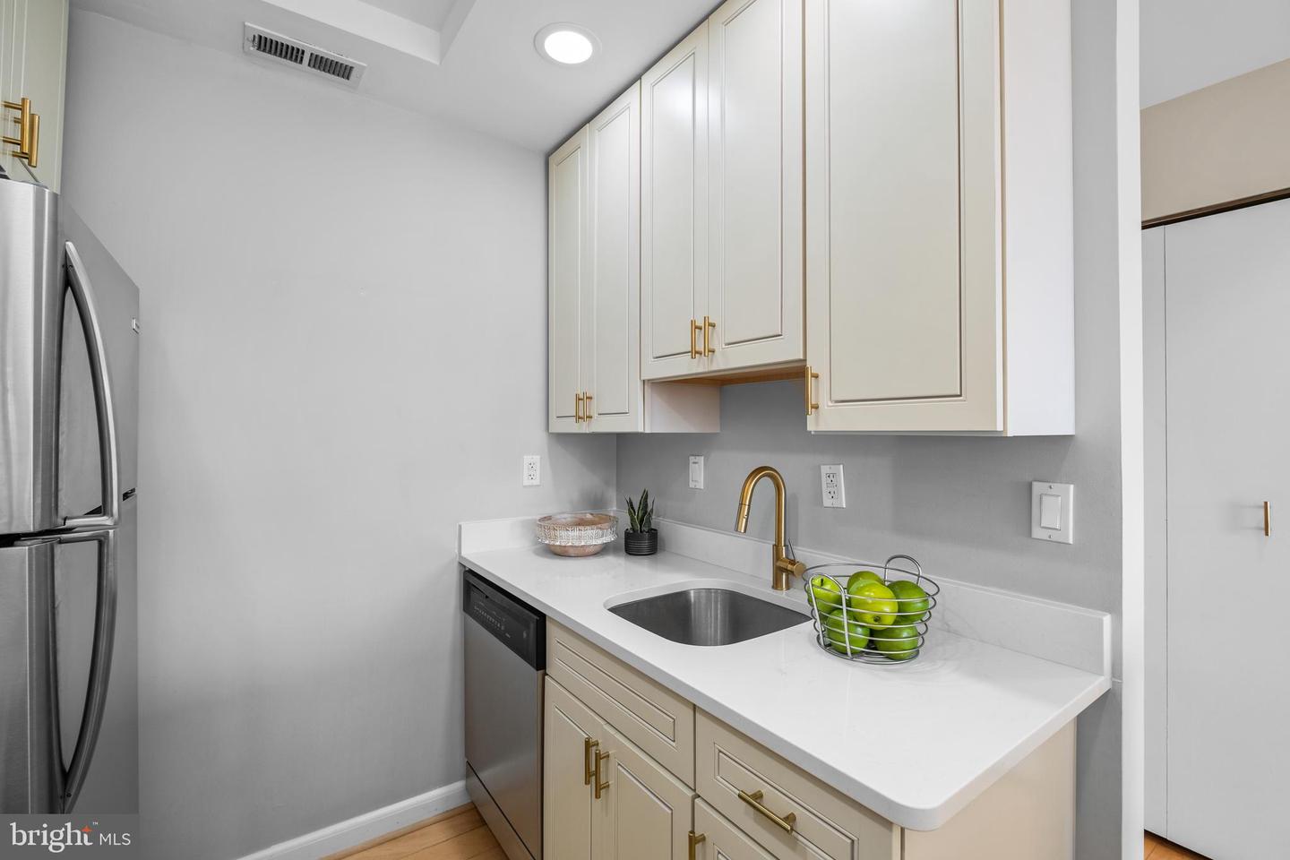 3251 Prospect St Nw #309 Property Photo 13