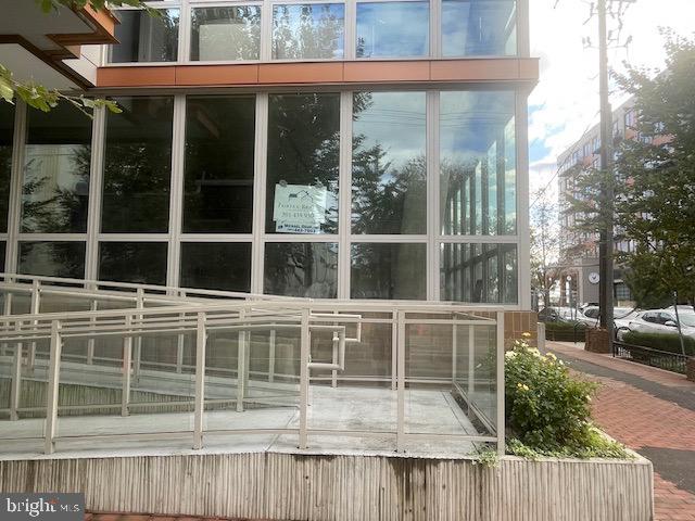 88 V St Sw #r-1 Property Photo 2