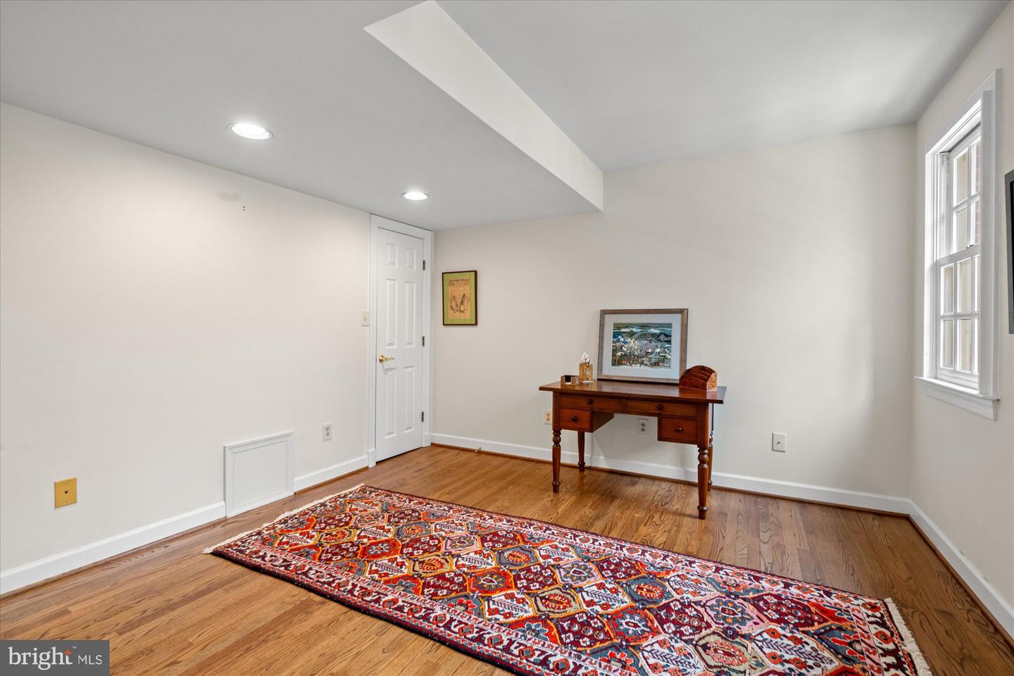3240 Reservoir Rd Nw Property Photo 28