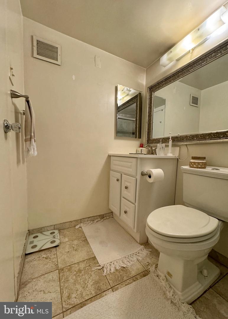 950 25th Nw #213n Property Photo 24