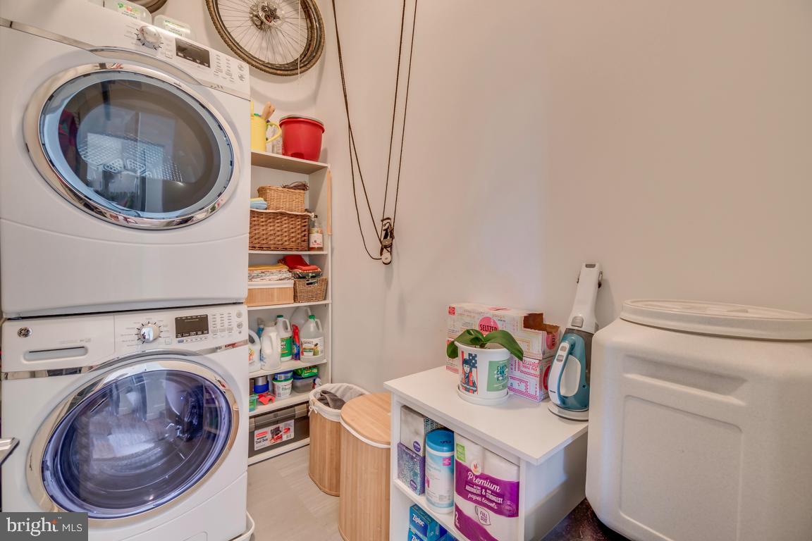 1111 Orren St Ne #300 Property Photo 22