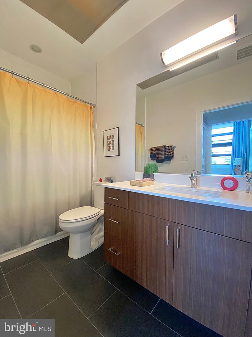 1111 Orren St Ne #300 Property Photo 29