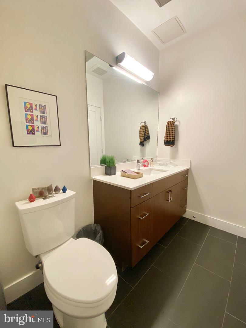 1111 Orren St Ne #300 Property Photo 31