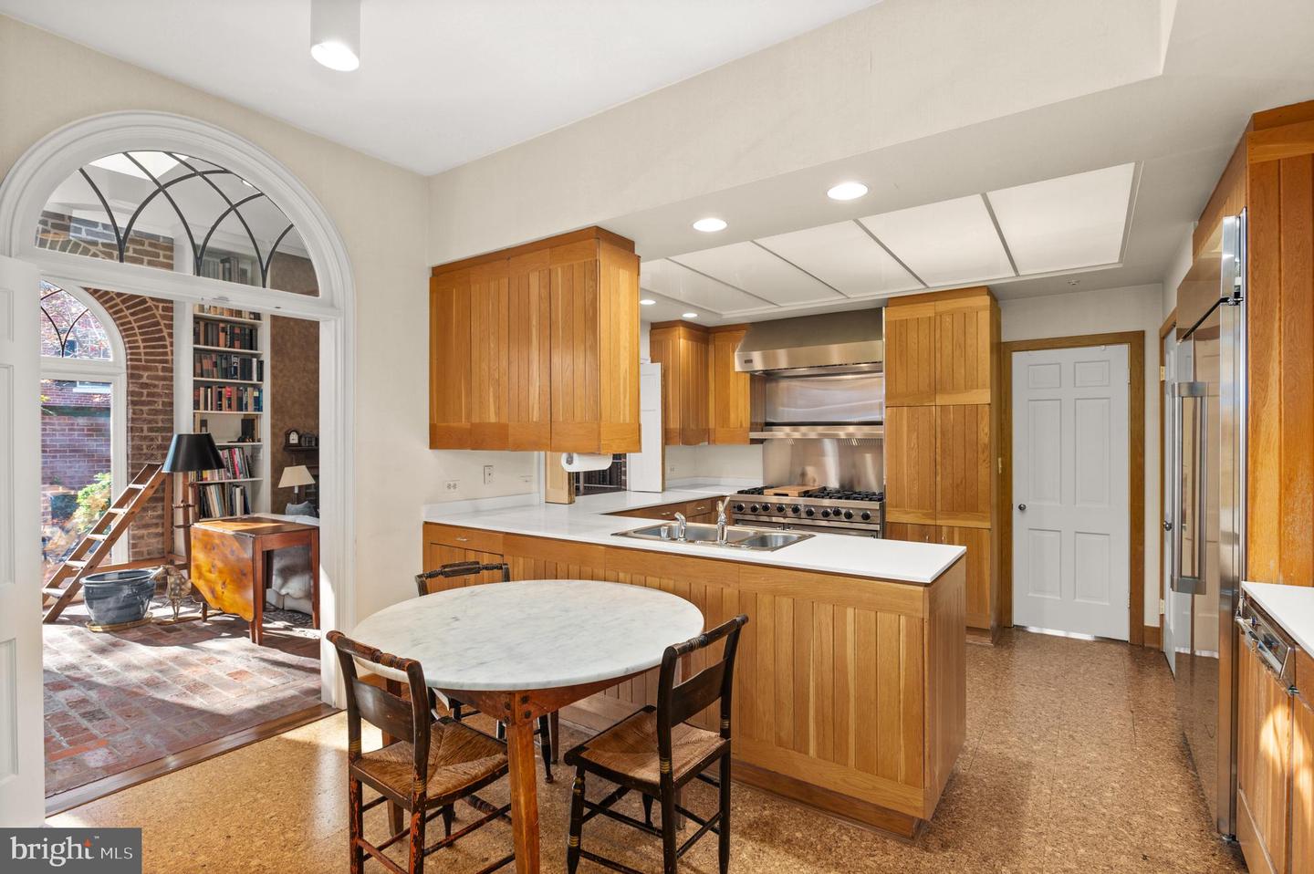 1516 28th St Nw Property Photo 8