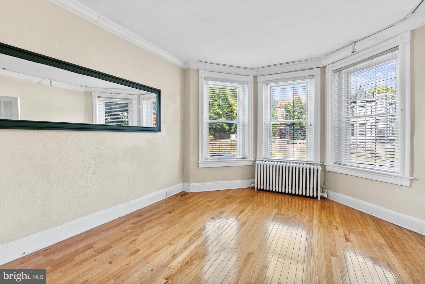 2032 N Capitol St Nw Property Photo 5