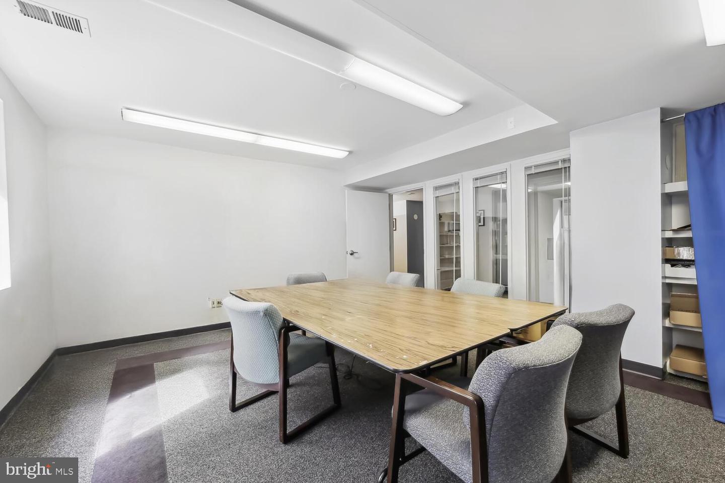 2370 Champlain St Nw #12 Property Photo 2