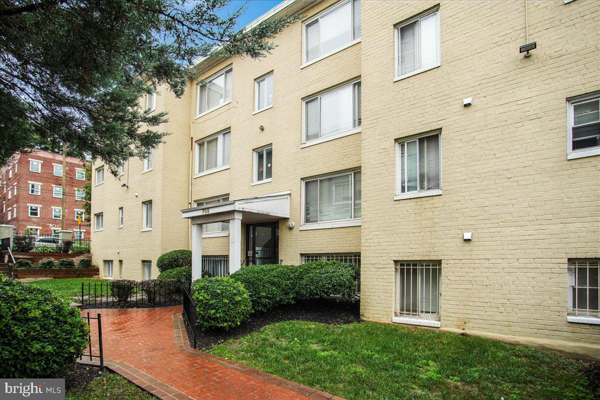 705 Brandywine St Se #203 Property Photo 1