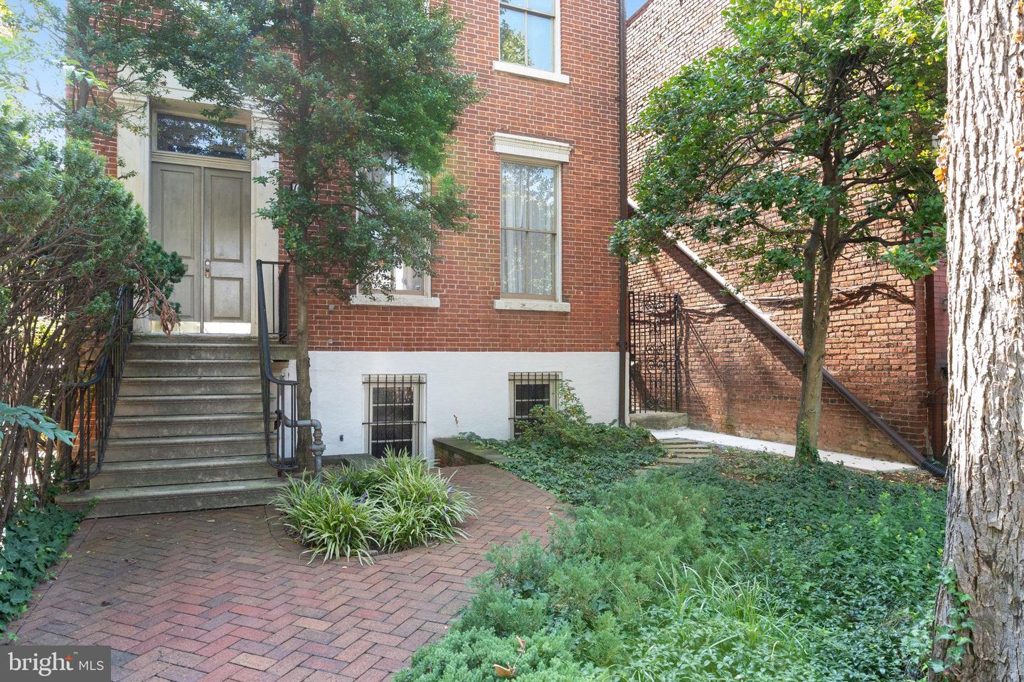 715 G St Se Property Photo 6