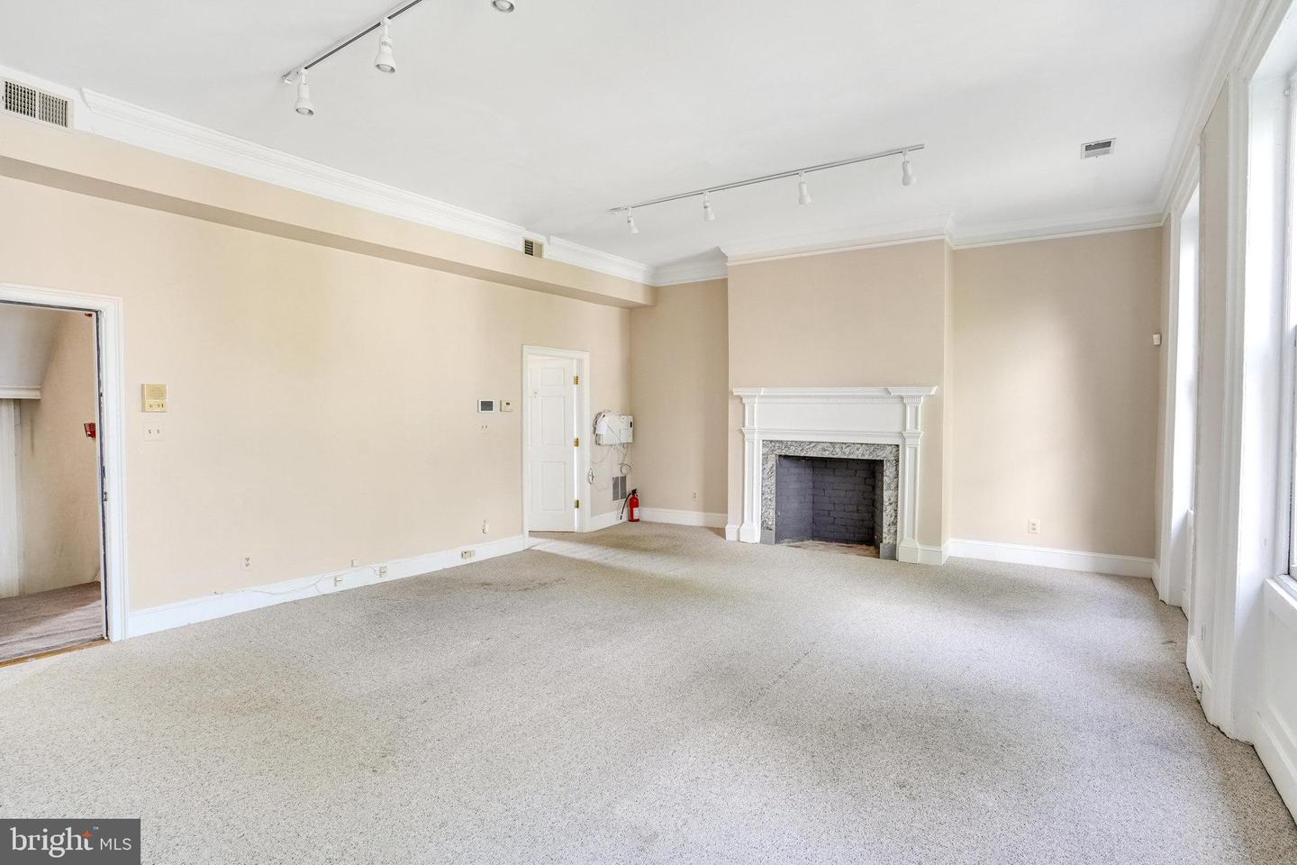 715 G St Se Property Photo 16