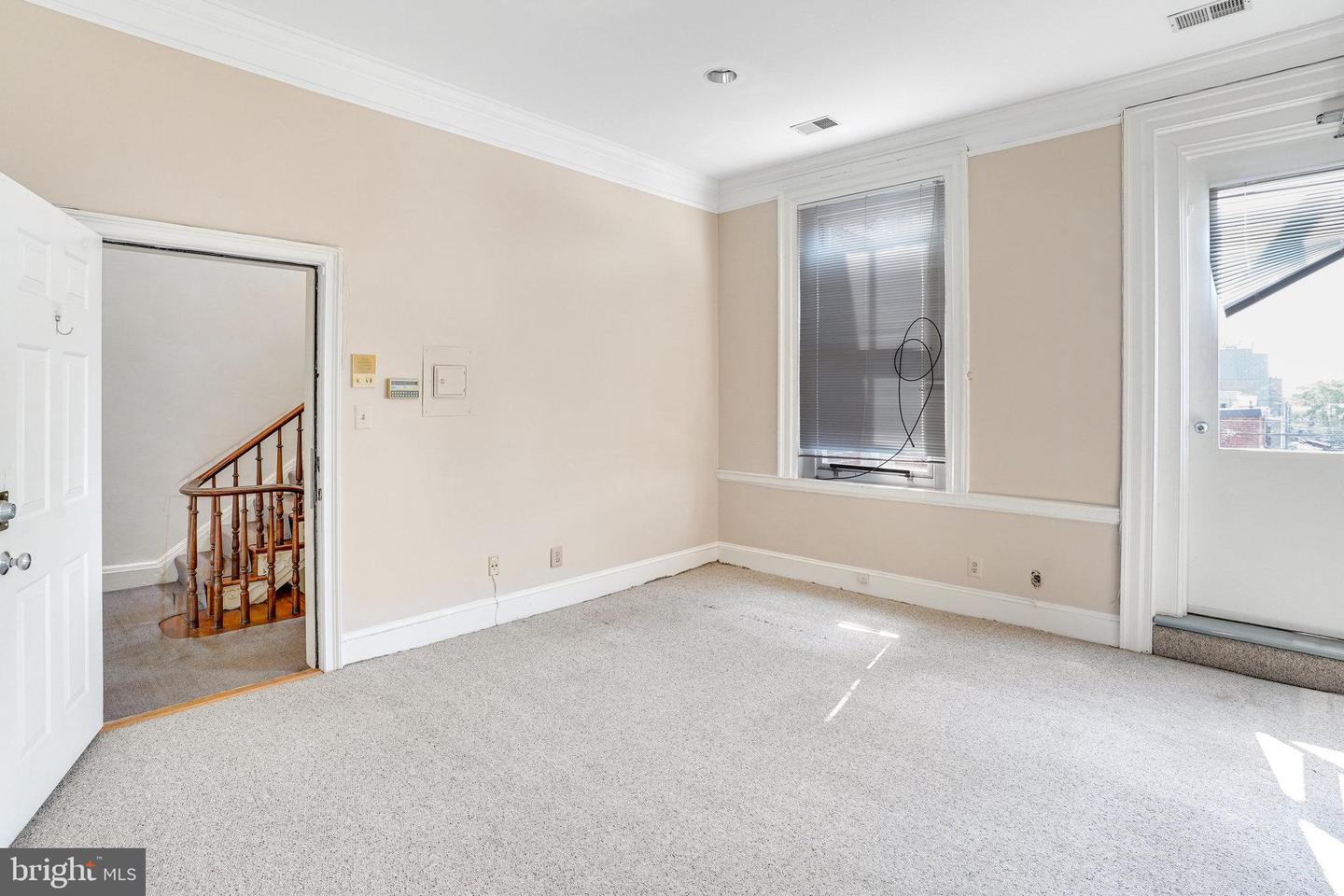 715 G St Se Property Photo 18