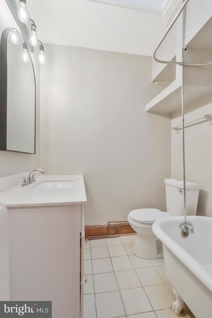 213 Channing St Ne Property Photo 35