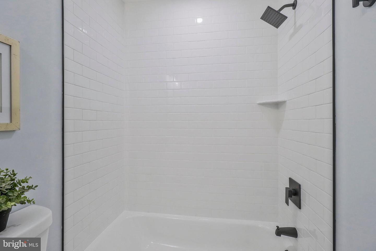 1515 Montana Ave Ne Property Photo 28