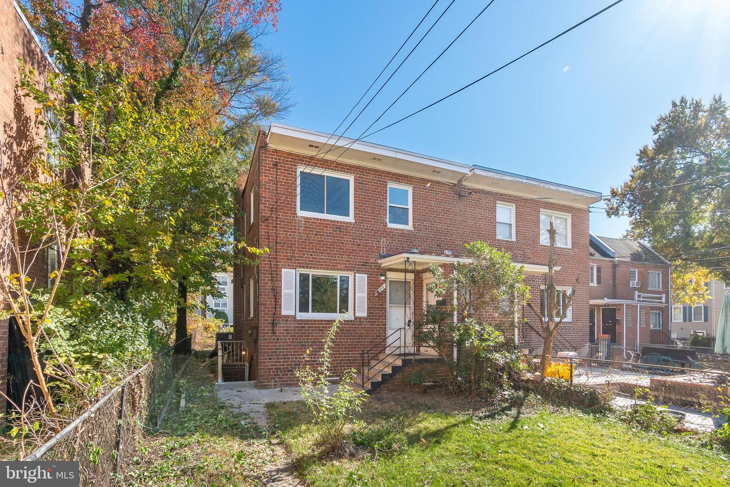 869 Bellevue St Se ##2 Property Photo