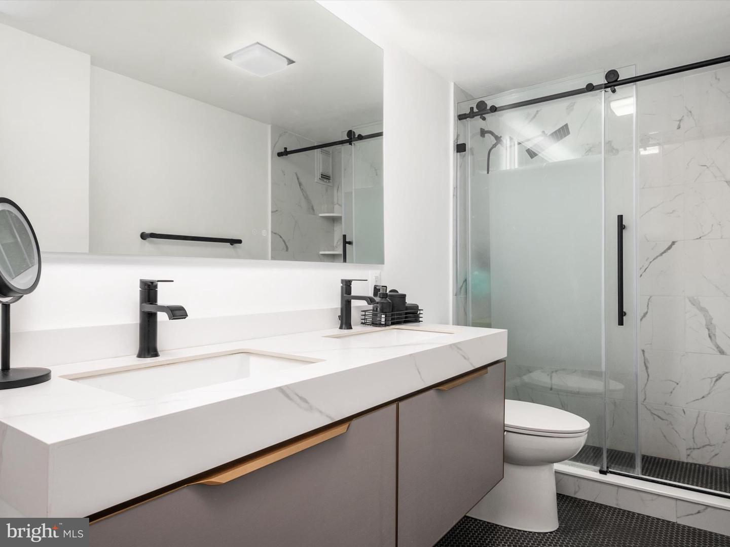 4201 Cathedral Ave Nw #t10e Property Photo 11