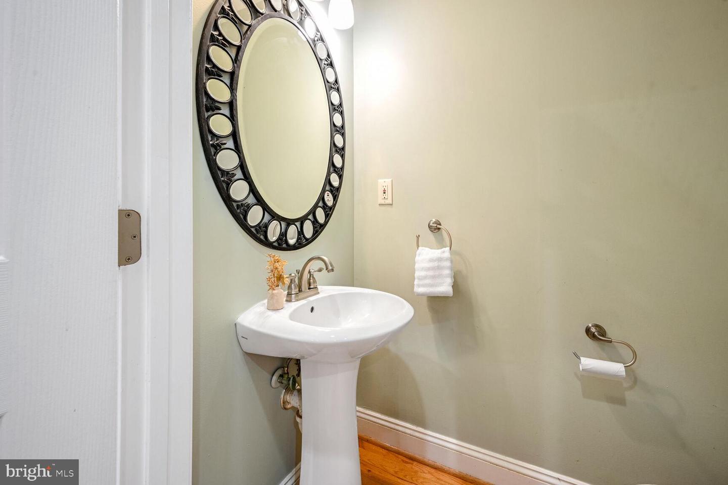 1208 V St Nw Property Photo 17