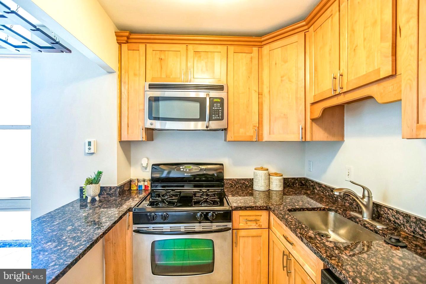 1260 21st St Nw #413 Property Photo 7