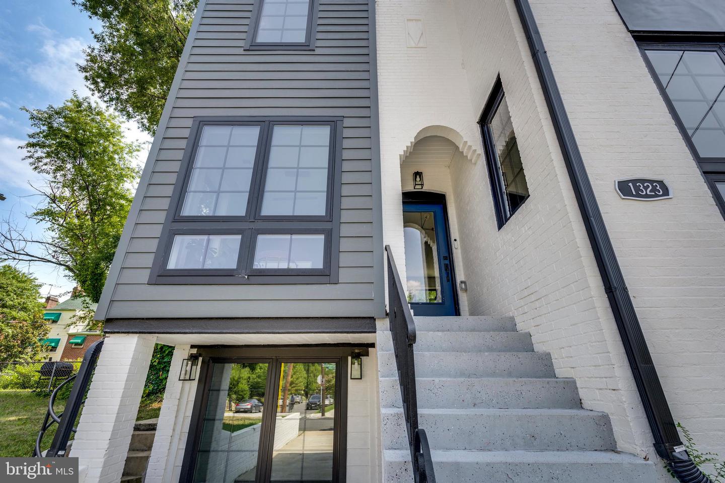1323 Shepherd St Ne Property Photo 2