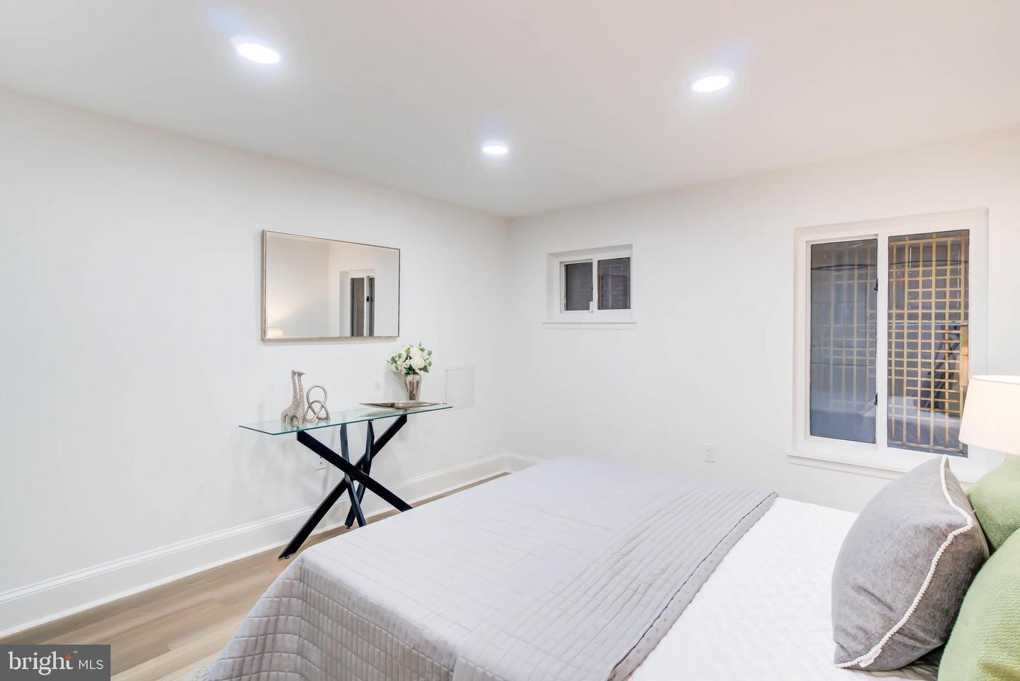 1673 Park Rd Nw #b2 Property Photo 11