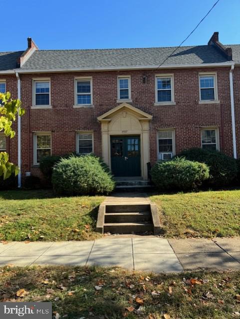3927 7th St Ne Property Photo