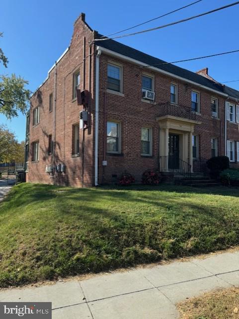715 Ne Randolph St Ne Property Photo