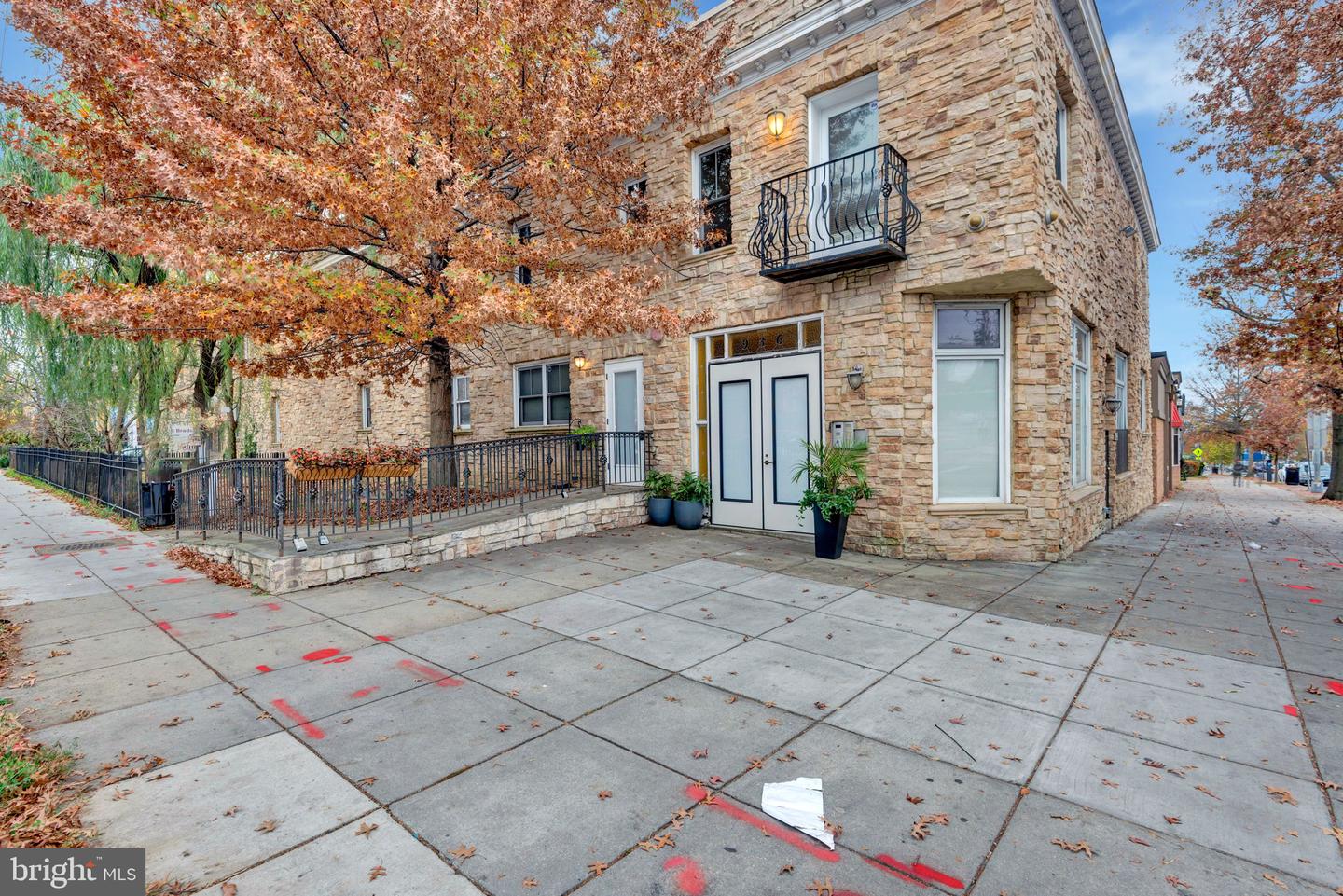 936 Madison St Nw #201 Property Photo 13