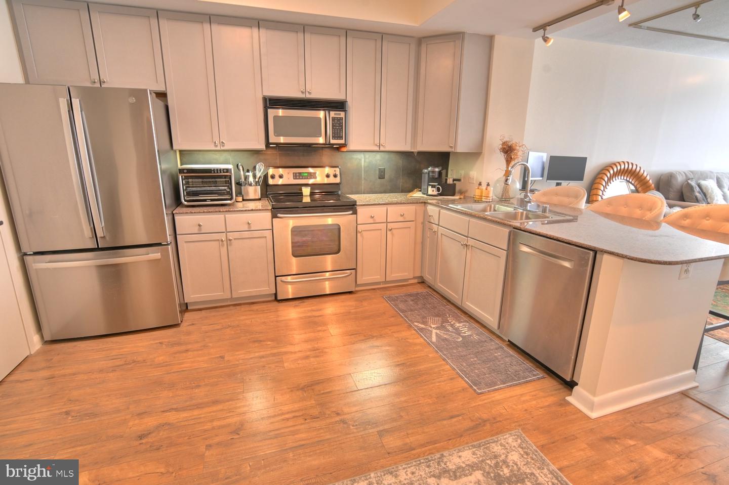 400 Massachusetts Ave Nw #423 Property Photo 3