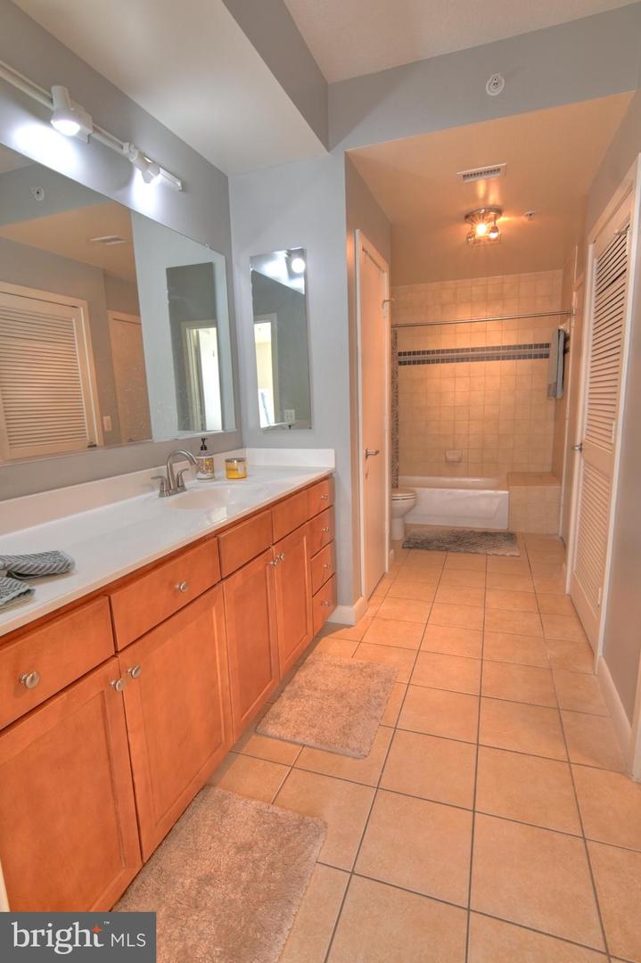 400 Massachusetts Ave Nw #423 Property Photo 5