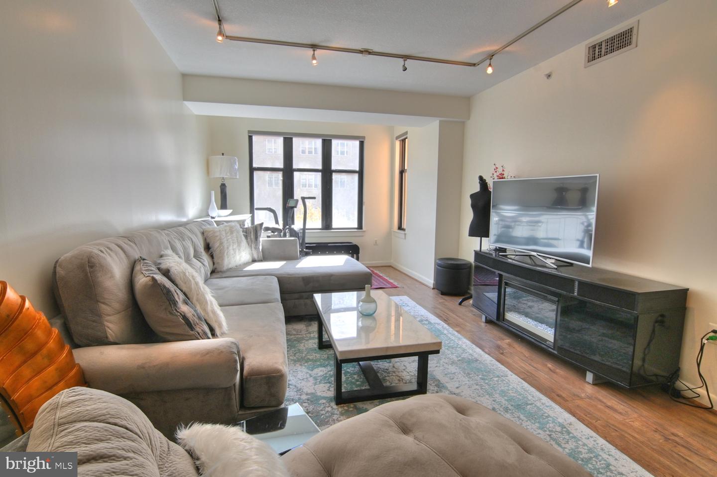 400 Massachusetts Ave Nw #423 Property Photo 8