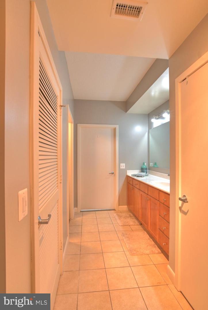 400 Massachusetts Ave Nw #423 Property Photo 41