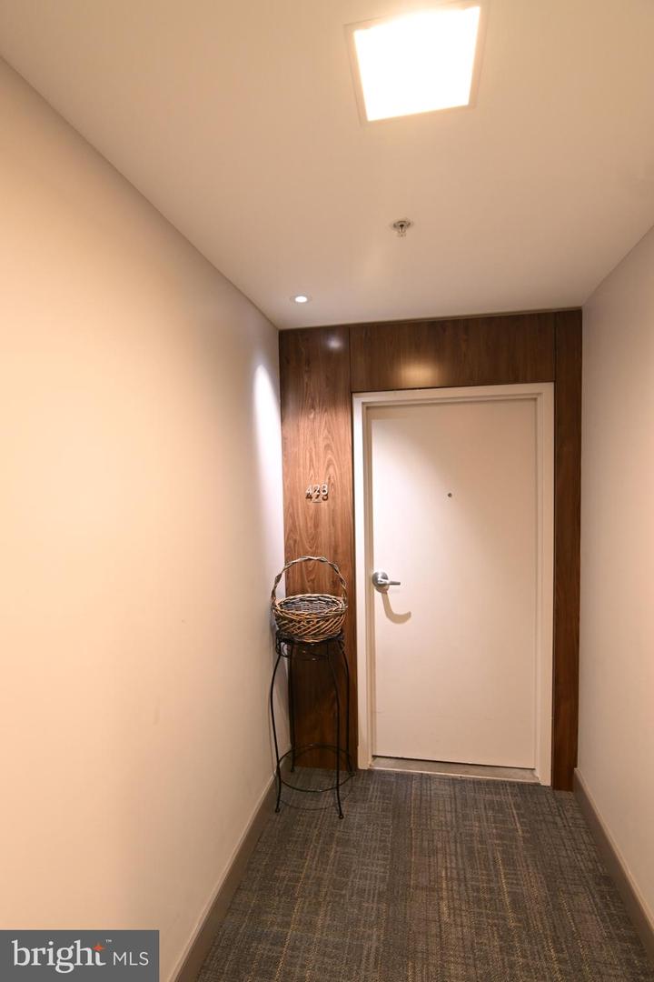 400 Massachusetts Ave Nw #423 Property Photo 44