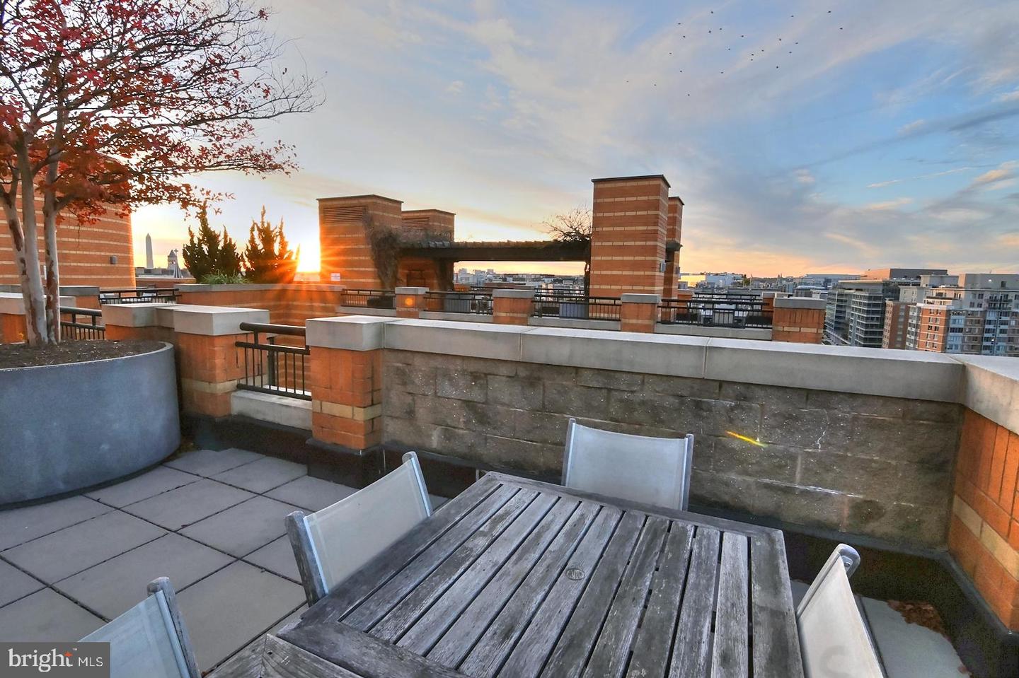 400 Massachusetts Ave Nw #423 Property Photo 85