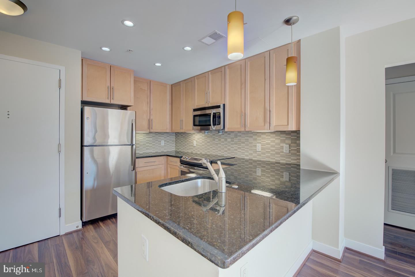 2 M St Ne #1228 Property Photo 8