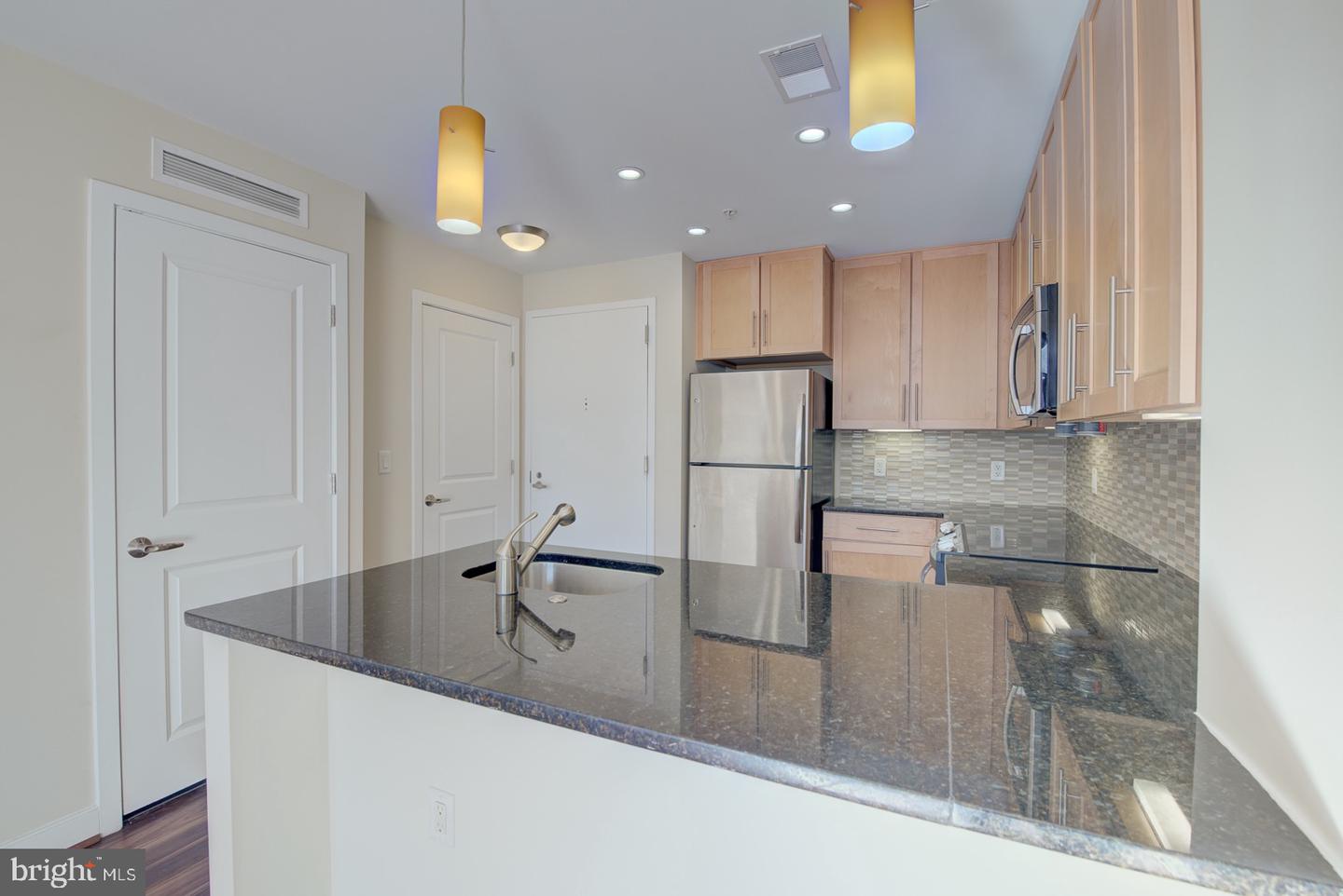 2 M St Ne #1228 Property Photo 10