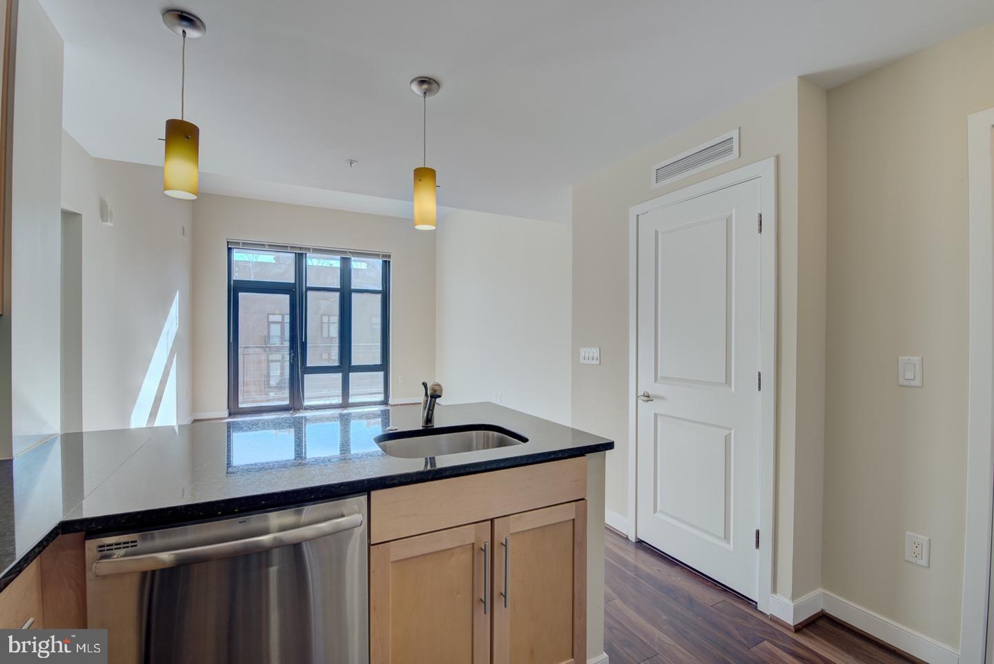 2 M St Ne #1228 Property Photo 11