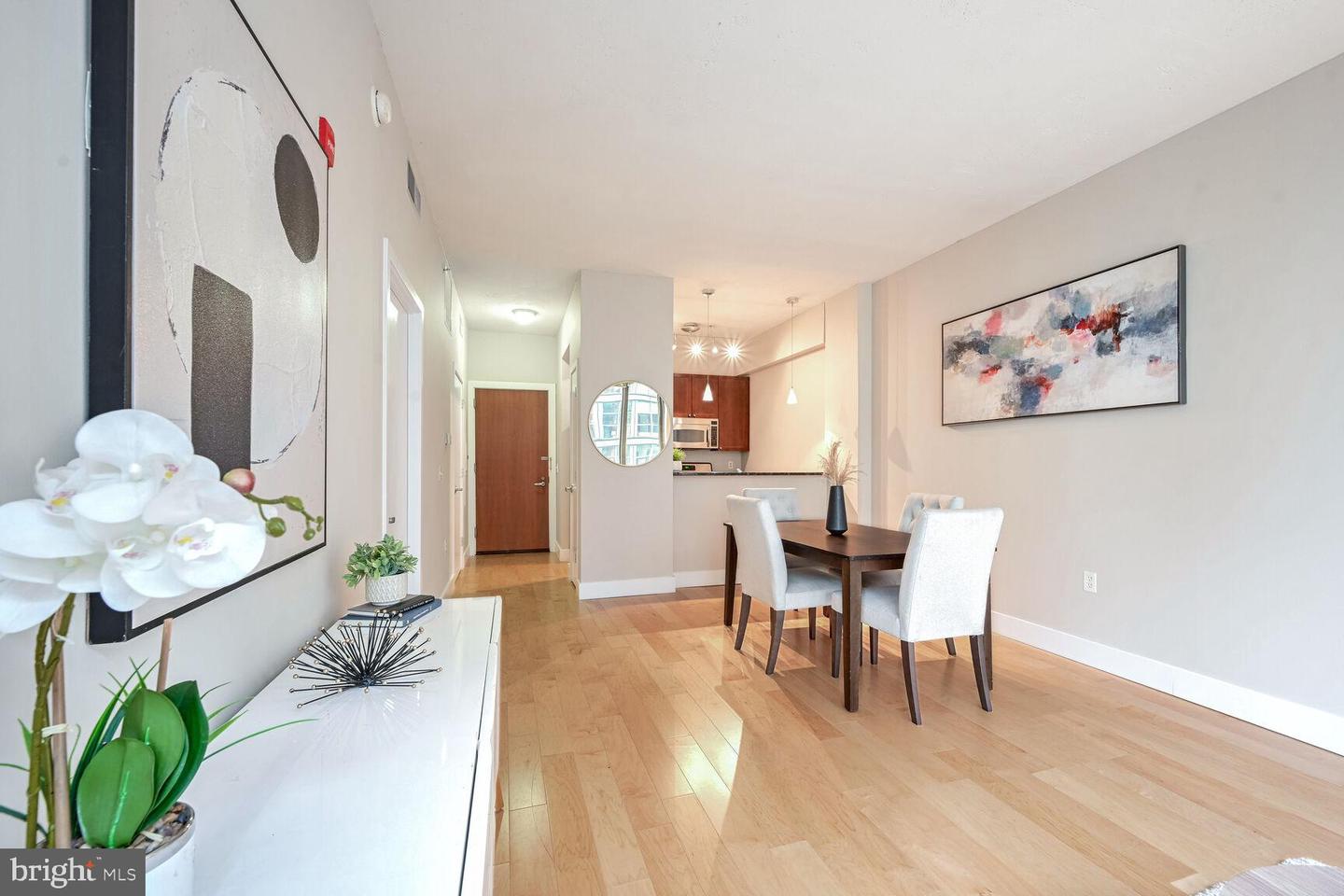 2120 Vermont Ave Nw #402 Property Photo 2