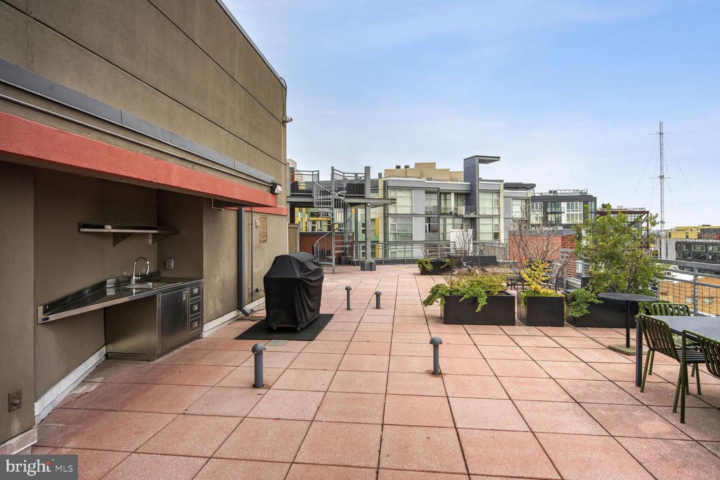 2120 Vermont Ave Nw #402 Property Photo 19
