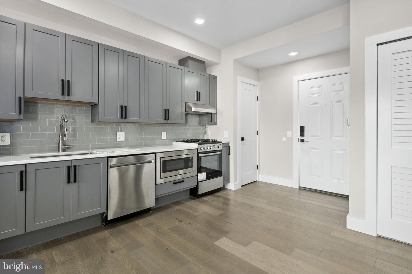 1028 Bladensburg Rd Ne #38 Property Photo 10