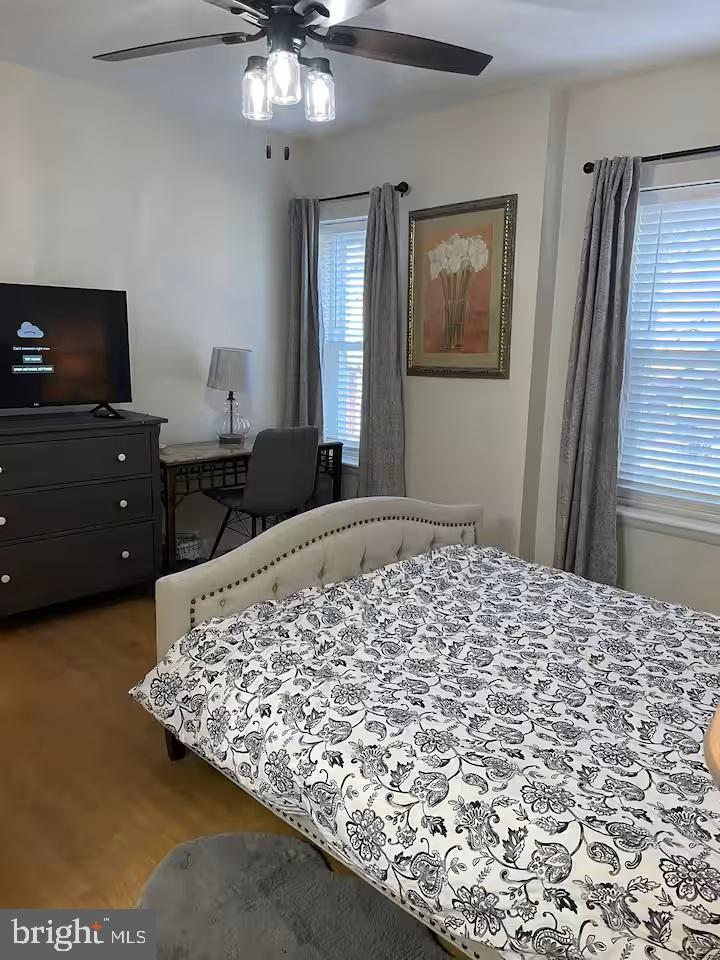 4 Hanover Pl Nw Property Photo 6