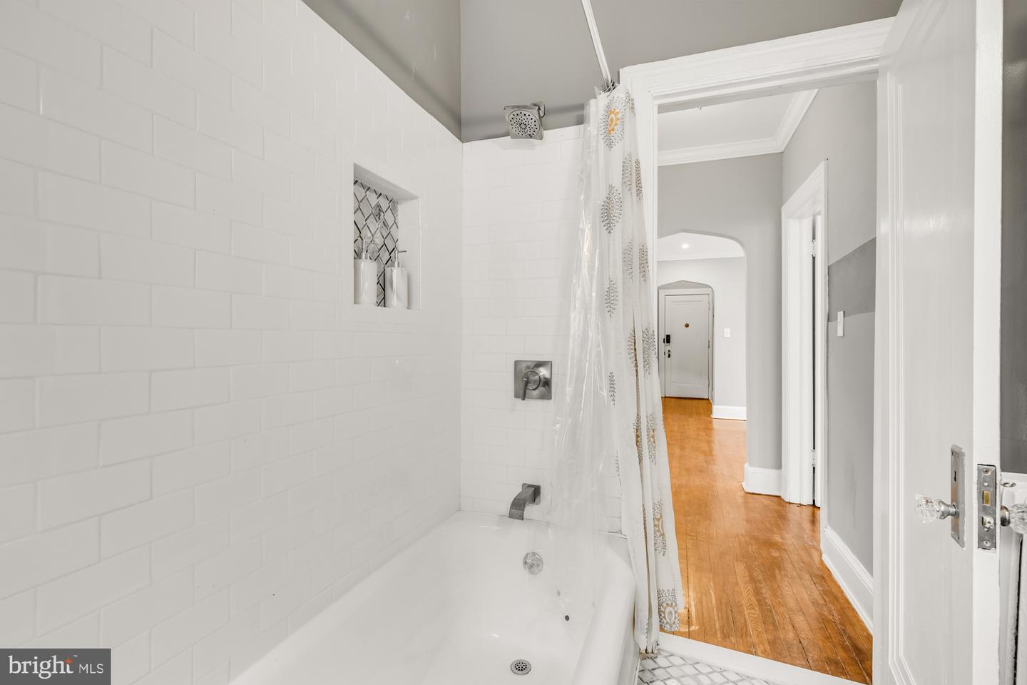 4915 3rd St Nw #102 Property Photo 15