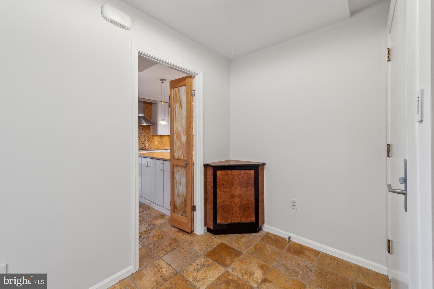 800 25th St Nw #605 Property Photo 7