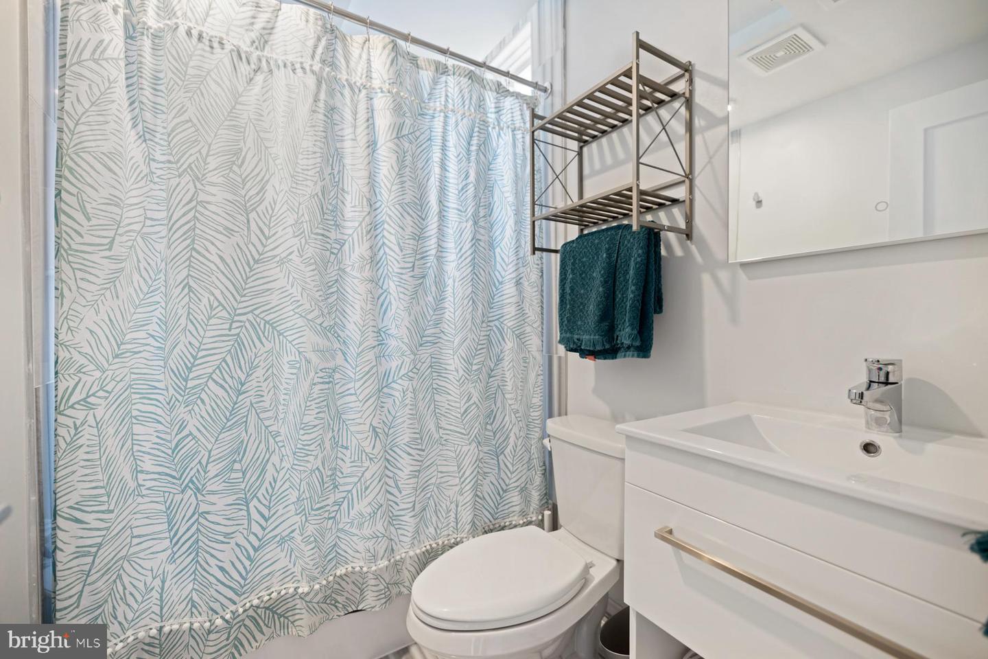 5024 9th St Nw #301 Property Photo 7