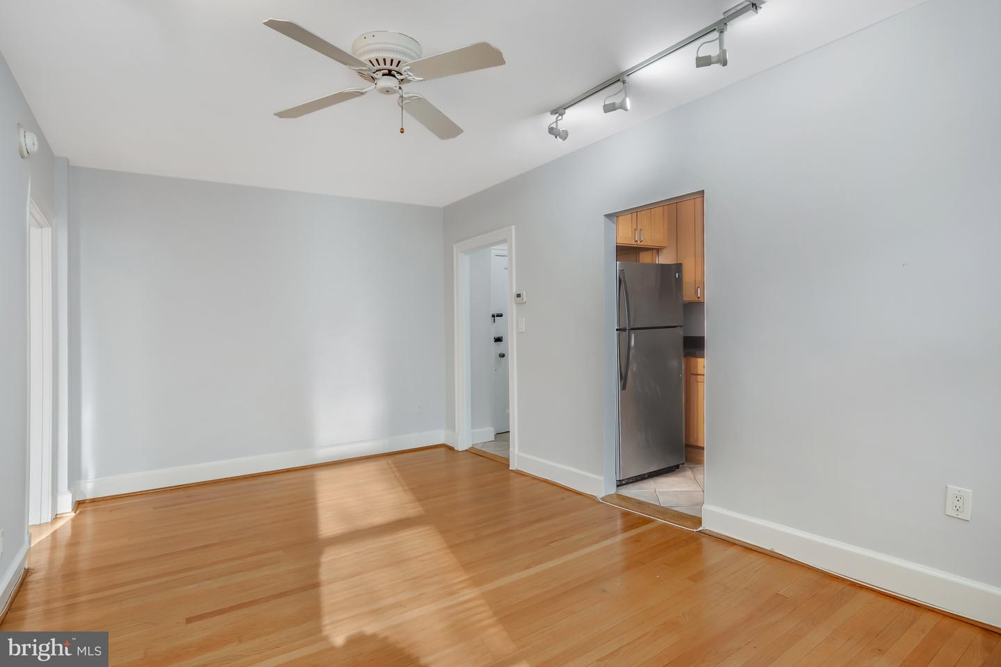 2801 Adams Mill Rd Nw #105 Property Photo 7