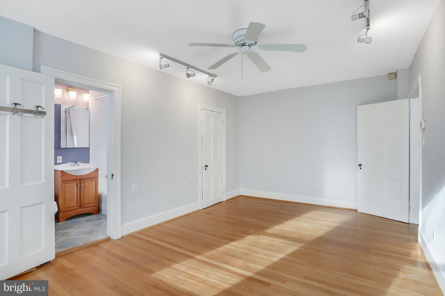 2801 Adams Mill Rd Nw #105 Property Photo 14
