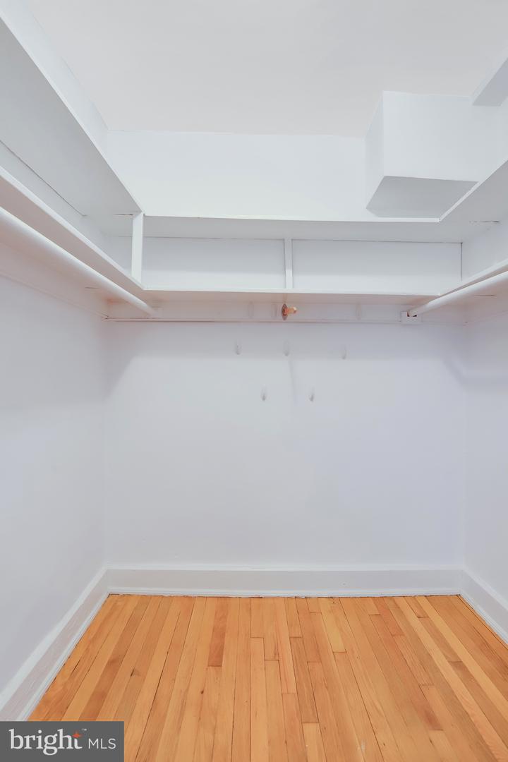 2801 Adams Mill Rd Nw #105 Property Photo 19