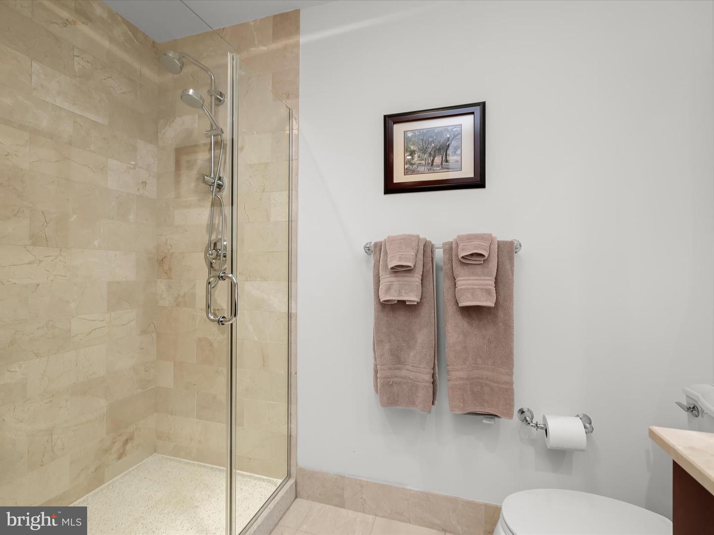 2425 L St Nw #506 Property Photo 26